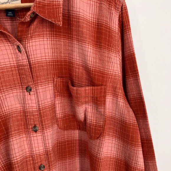 Universal Thread Womens Button Down Shirt XXL Plaid Flannel Peach Pink Orange - Picture 7 of 12